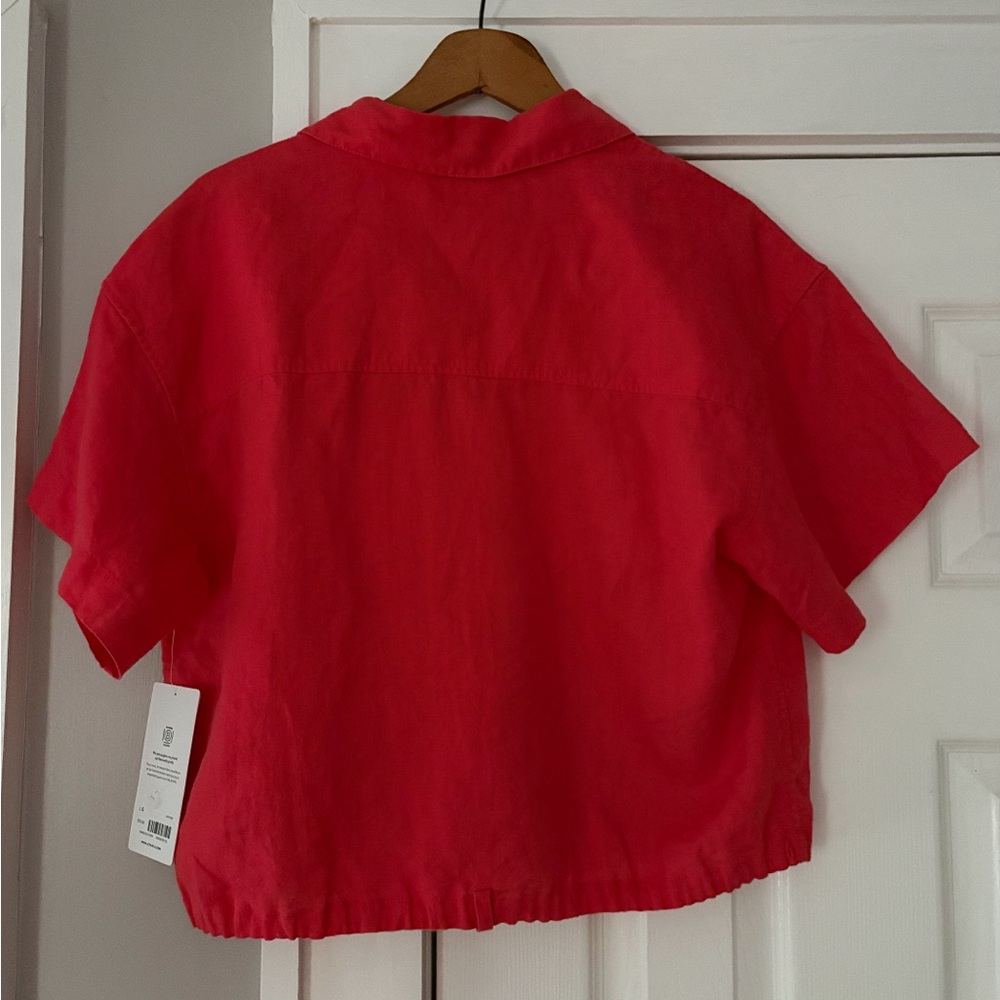 Women's Coral Wrap Linen Top - Picture 4 of 9